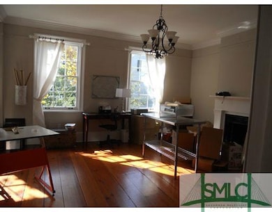 210 W Harris St, Savannah, GA 31401 - photo 4