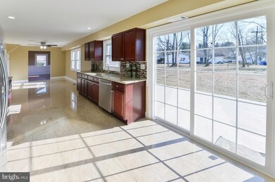 9 Tallwood Ln, Willingboro, NJ 08046 - photo 3