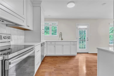 305 Broadstone Dr, Mars, PA 16046 - photo 5