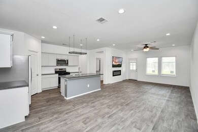 5443 Pinetree Crescent Ln, Spring, TX 77373 - photo 7