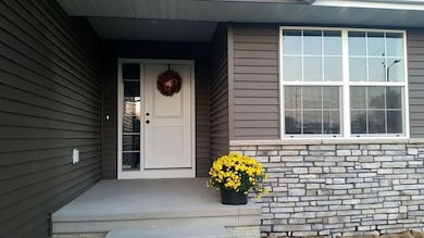 1611 Bobcat Dr NW, Cedar Rapids, IA 52405 - photo 4