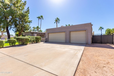 3 Car garage