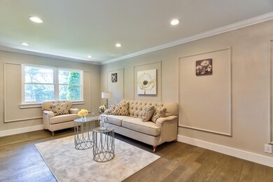 007_Living Room