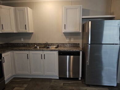 855 W Jefferson St unit 107, Grand Ledge, MI 48837 - photo 2