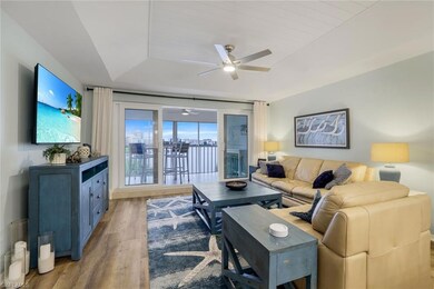 9101 Vanderbilt Dr unit 1-302, Naples, FL 34108 - photo 6