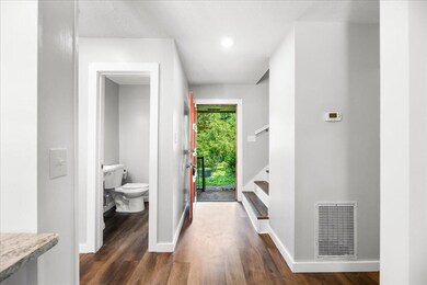 03-8703-Olde-Colony-Trail-Knoxville-TN-3