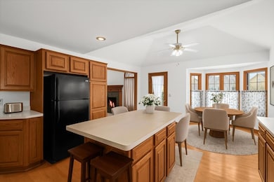 48436 Amber Ln, Shelby Township, MI 48315 - photo 3