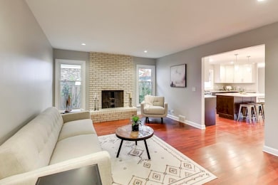 unlisted-address, Arlington Heights, IL 60005 - photo 3