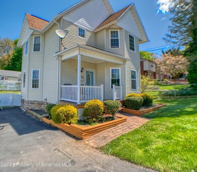 330 Wayne St, Archbald, PA 18403 - photo 2