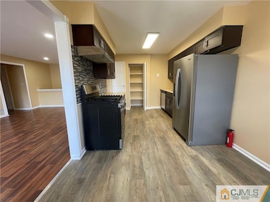 0-93C Beverly Hill Terrace unit 9303, Woodbridge Proper, NJ 07095 - photo 4