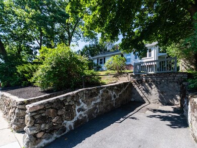 31 Stow St, Waltham, MA 02453 - photo 3