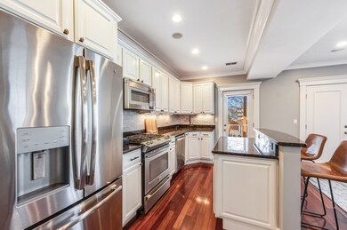 133-135 M St unit 2, Boston, MA 02127 - photo 3