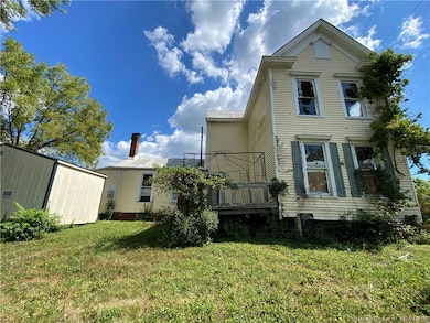 918 W Main St, New Albany, IN 47150 - photo 3