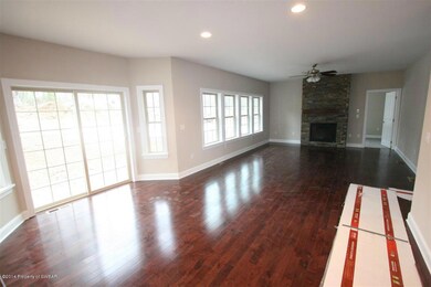 129 Saddle Ridge Dr, Dallas, PA 18612 - photo 3