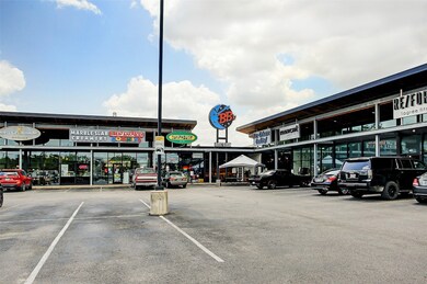 1006 Cheshire Ln, Houston, TX 77018 - photo 2