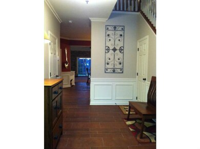 Entry/Foyer.