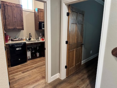 1028 Halsell St, Bridgeport, TX 76426 - photo 2