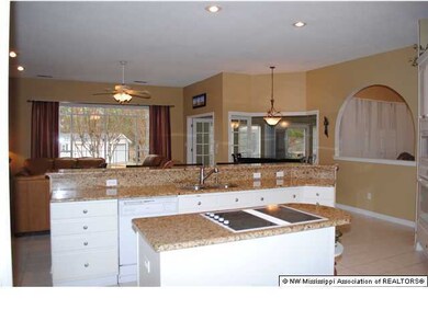 11343 Whispering Pines Dr, Olive Branch, MS 38654 - photo 4