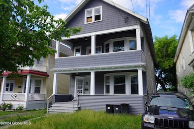 734 Myrtle Ave, Albany, NY 12208 - photo 2