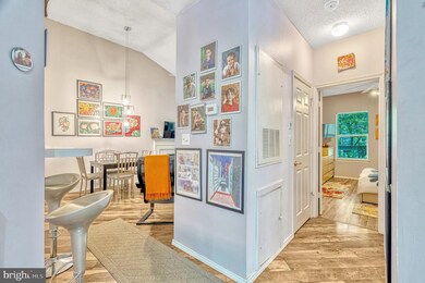 13089 Autumn Woods Way unit 202, Fairfax, VA 22033 - photo 6
