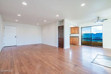 8710 Independence Ave unit 307, Canoga Park, CA 91304 - photo 7