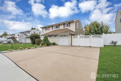 89 Tennyson St, Carteret, NJ 07008 - photo 2