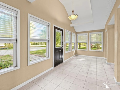 109 W Dean Rd, Temperance, MI 48182 - photo 6