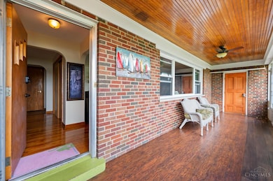 669 Tylersville Rd, Mason, OH 45040 - photo 2