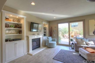 Large Family room with sliding glass door to outdo
