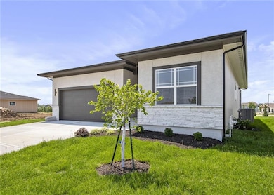 17151 W 168th Place, Olathe, KS 66062 - photo 6