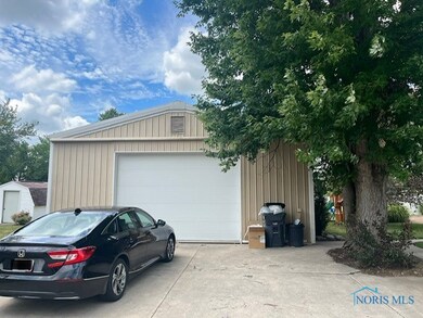 304 Eakin St, Columbus Grove, OH 45830 - photo 5