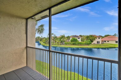 374 Lakeview Dr unit 203, Weston, FL 33326 - photo 2