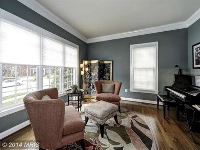 817 Woodside Pkwy, Silver Spring, MD 20910 - photo 7