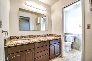 MASTER BATH 3