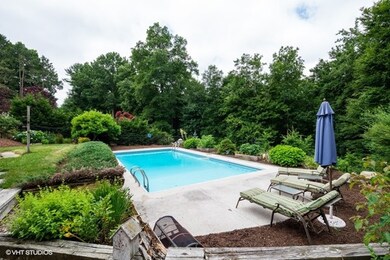 201 Ruggles St, Westborough, MA 01581 - photo 3