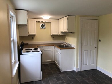 27 Ashuelot St unit C, Winchester, NH 03470 - photo 5