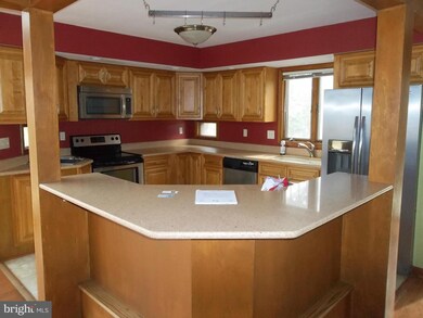 22941 Piney Wood Cir, California, MD 20619 - photo 2