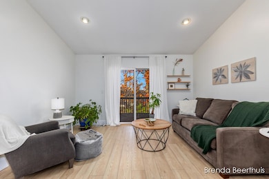 7091 W Cannon Place Dr unit 9, Rockford, MI 49341 - photo 5