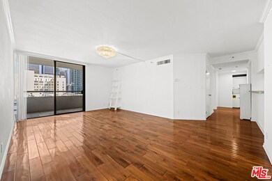 Skyline unit 1206, Los Angeles, CA 90015 - photo 4