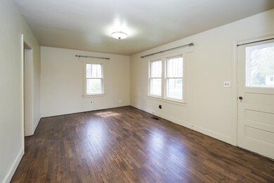 891 Riverview Dr-104