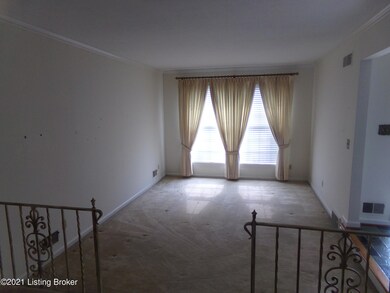 7806 Tip Top Ln, Louisville, KY 40219 - photo 4