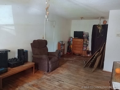 4145 S 41st West Ave, Tulsa, OK 74107 - photo 2