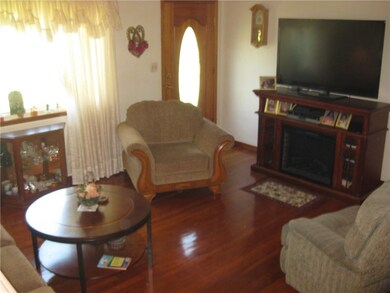 Beautiful original hardwood floors, electric firep