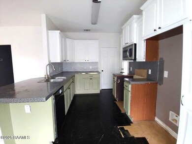 5 Kitchen