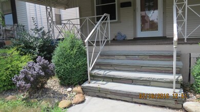 114 S Apple St, Dunmore, PA 18512 - photo 5