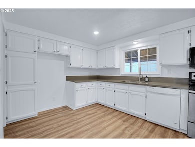 20320 SE Walgren Rd, Damascus, OR 97089 - photo 5