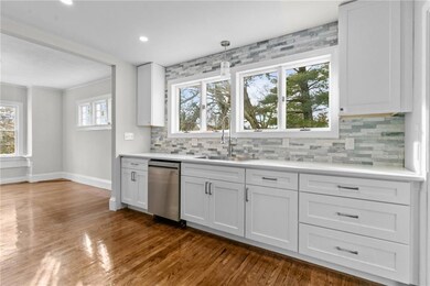 1149 Narragansett Blvd, Cranston, RI 02905 - photo 4