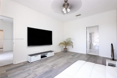 1631 Open Field Loop, Brandon, FL 33510 - photo 4