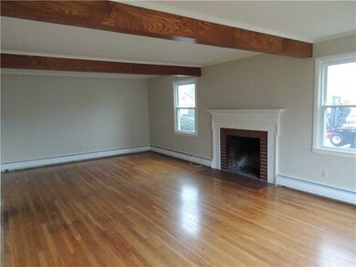 26 Hoppin Rd, Newport, RI 02840 - photo 4