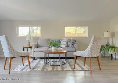 5604 Green Forest Dr, Jacksonville, FL 32244 - photo 4